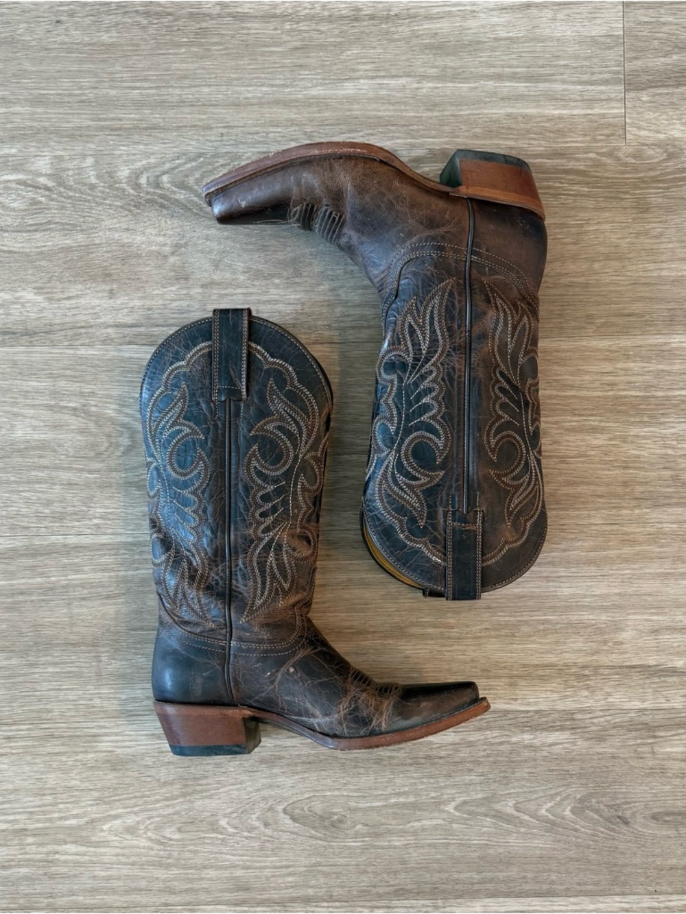 Shyanne Women's Loretta Western Snip Toe Boots, Size 5M